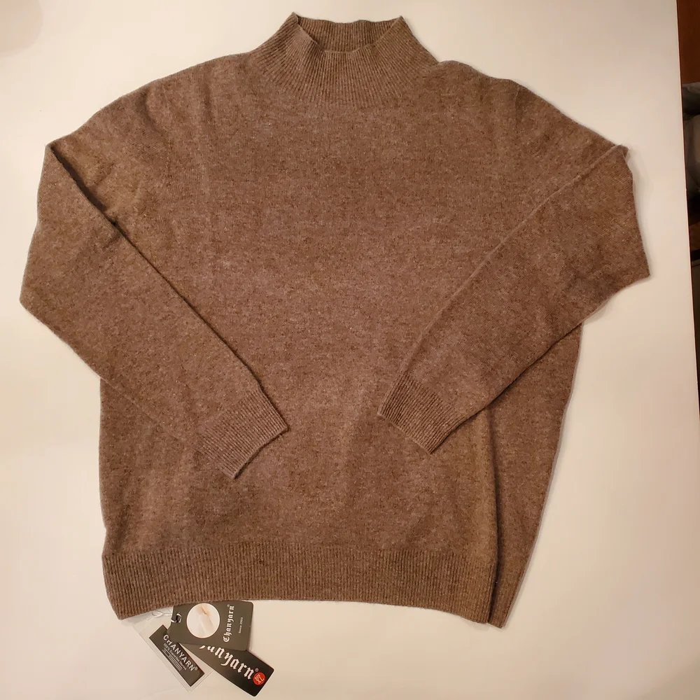 NWT- Chanyarn-  100% Merino Wool-  Sweater - Tan -  XL